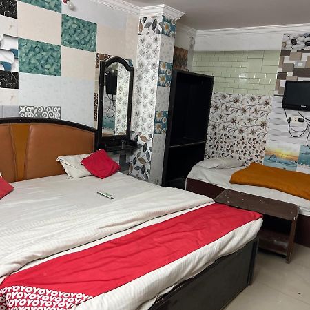 Dkr Regency Hotel Kurnool Bagian luar foto