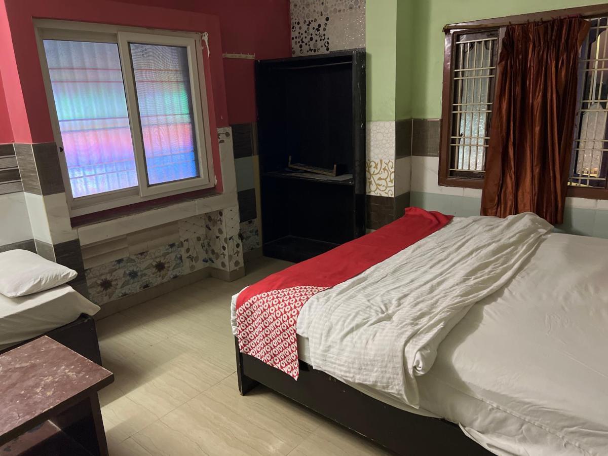 Dkr Regency Hotel Kurnool Bagian luar foto